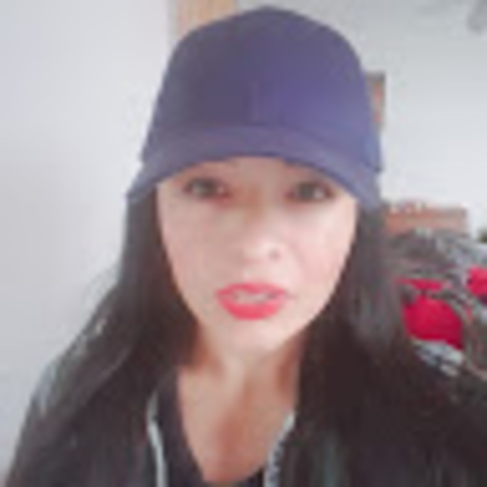 Meet your Posher, Lorena